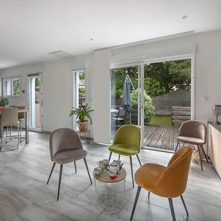 Vakantiehuis Maison Pour 4 Avec Jardin A 1km De La